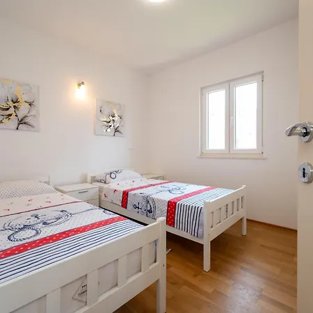 Neno Apartment