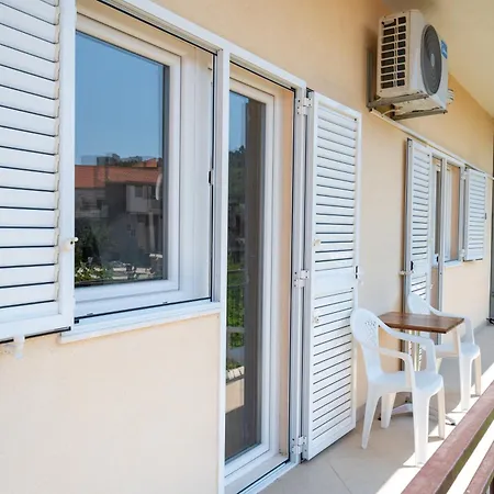 Neno Apartment