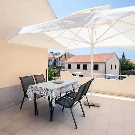 Neno Apartment