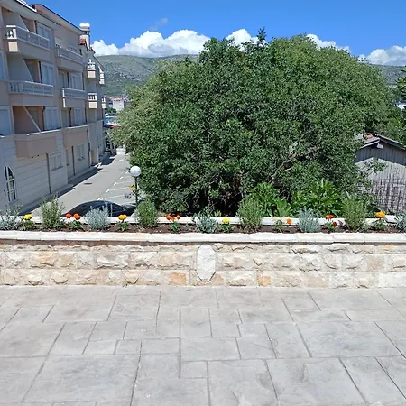 Neno Apartment